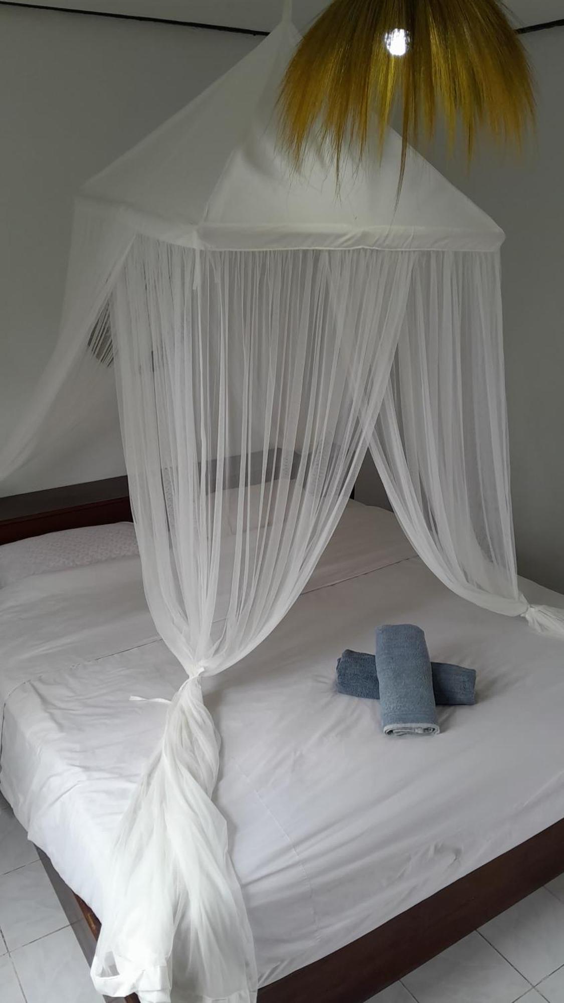 Hotel Bukit Kembar Ecotourism Gitgit Exterior foto