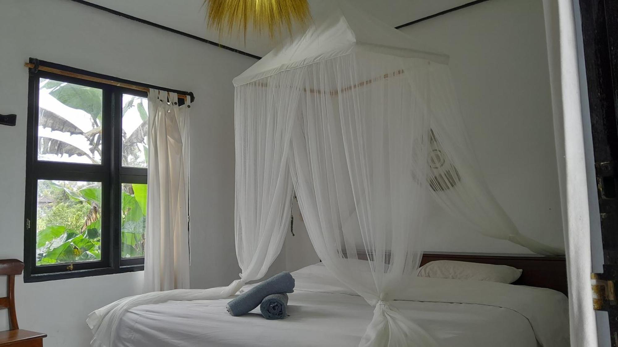 Hotel Bukit Kembar Ecotourism Gitgit Exterior foto